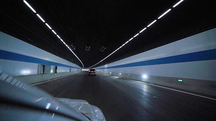 星湖街隧道图片